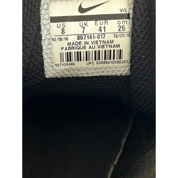 Athletic_Shoes